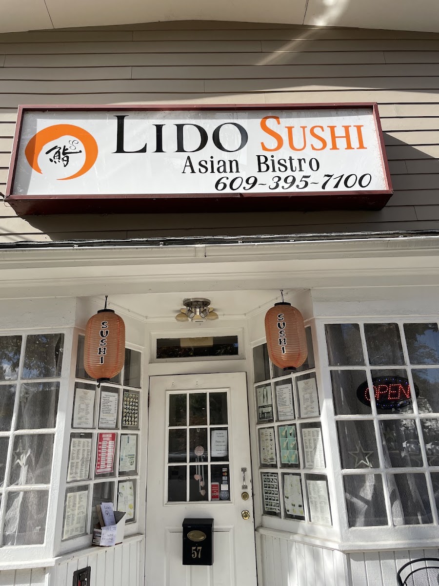 Lido Sushi Asian Bistro